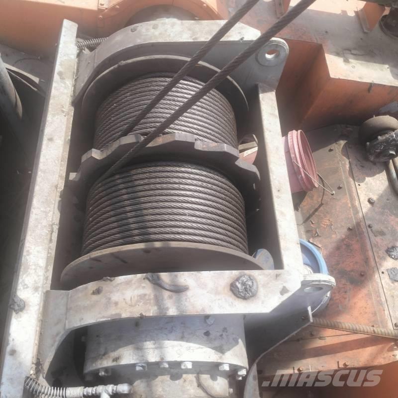 Hitachi KH 1000 Tela-alustaiset nosturit