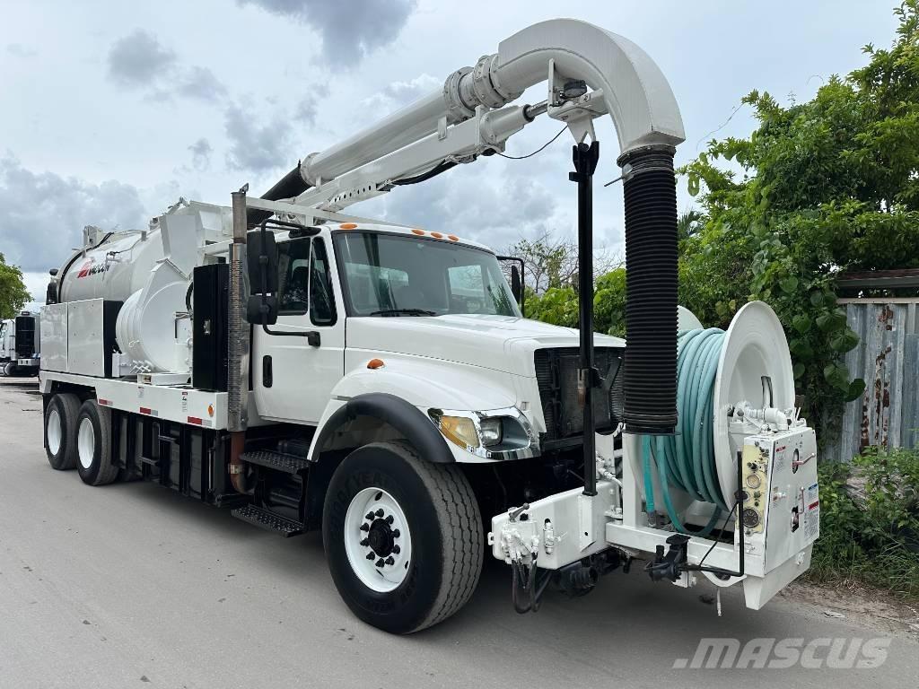 International 7400 Paine-/imuautot