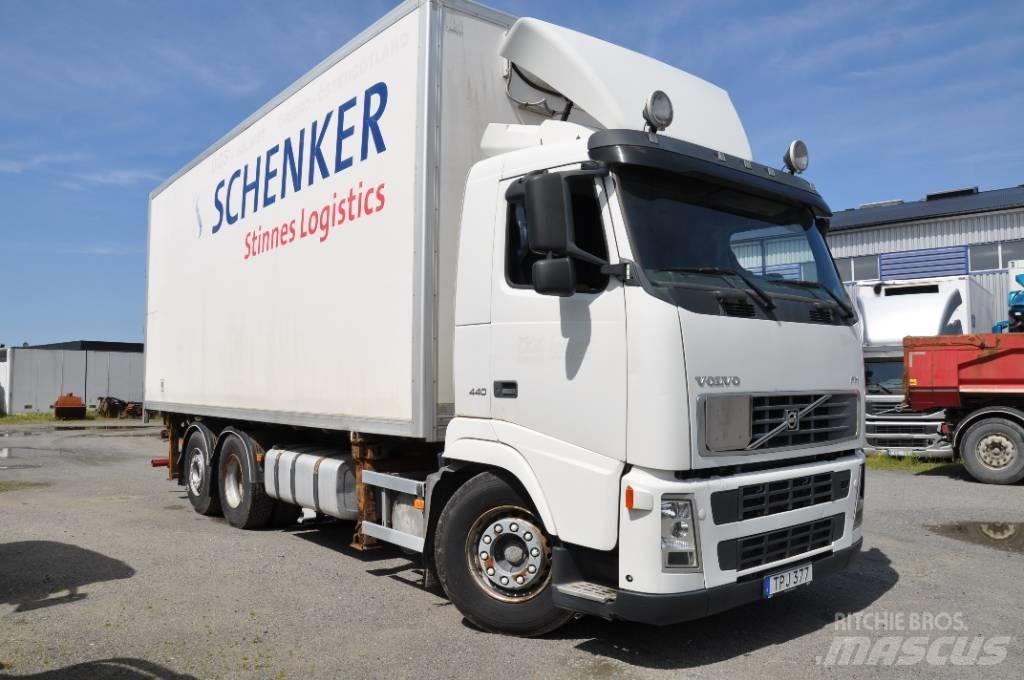 Volvo FH440 6X2 Umpikorikuorma-autot