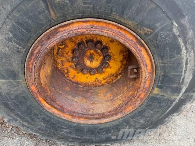 Komatsu WA 200-5 Pyöräkuormaajat