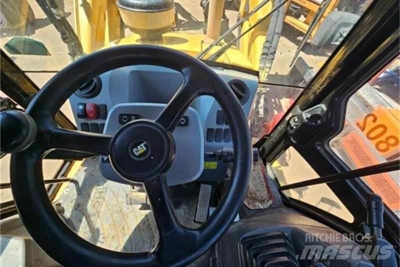 CAT 426F2 TLB Kaivurikuormaajat