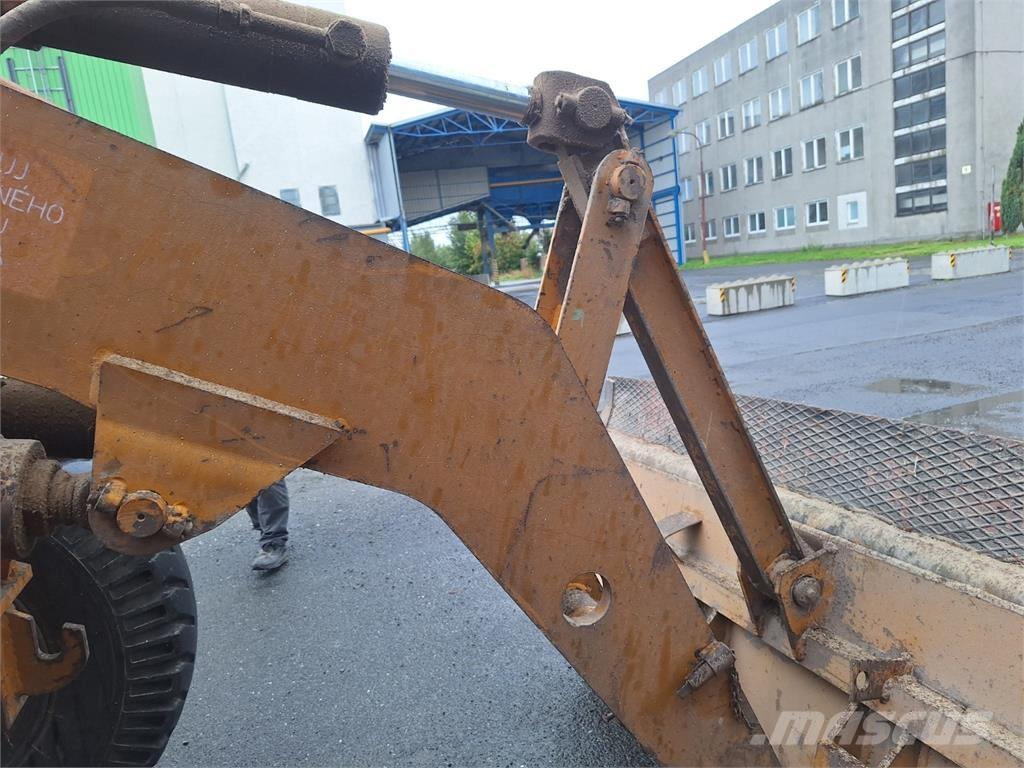 ZTS HON UN 053 Muut autot