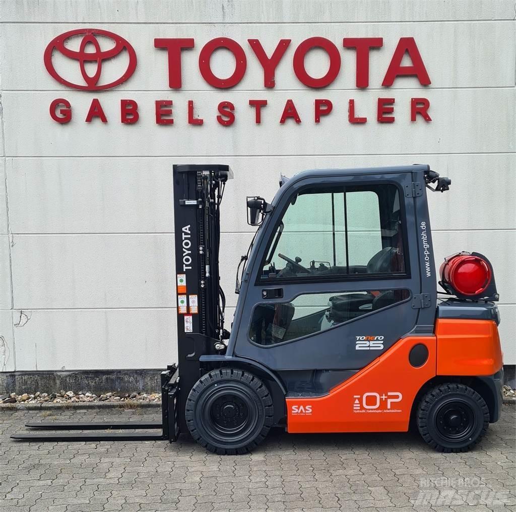 Toyota 02-8FGF25 Nestekaasutrukit