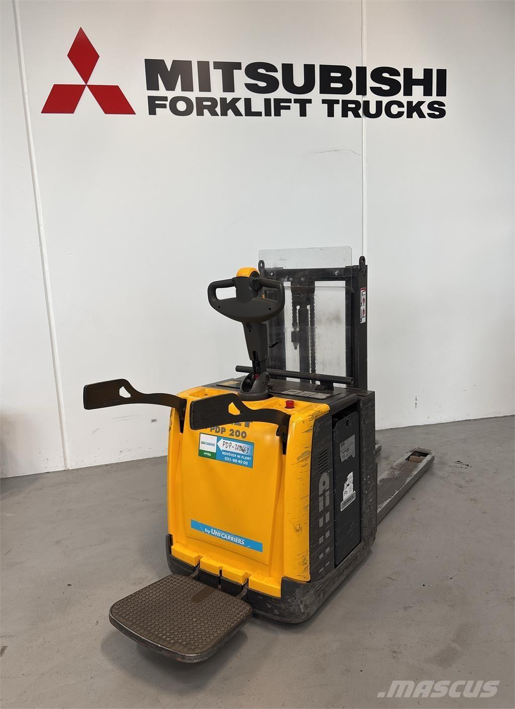 Atlet PDP200 Ajettavat pinoamisvaunut