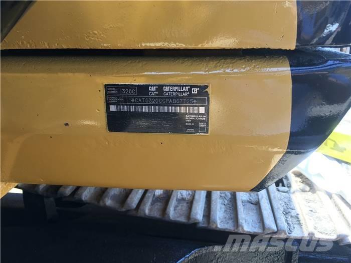 CAT 320 C L Telakaivukoneet