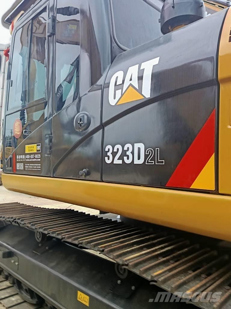 CAT 323 D2L Telakaivukoneet