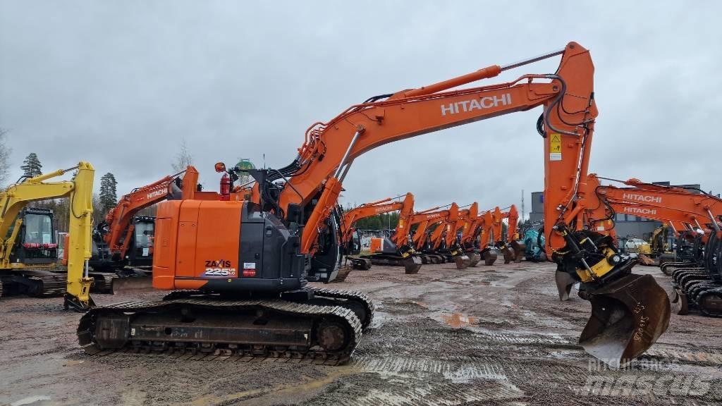 Hitachi ZX225USLC-6 Telakaivukoneet