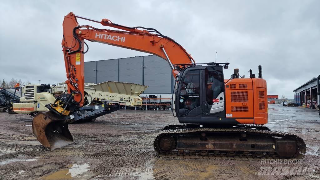 Hitachi ZX225USLC-6 Telakaivukoneet