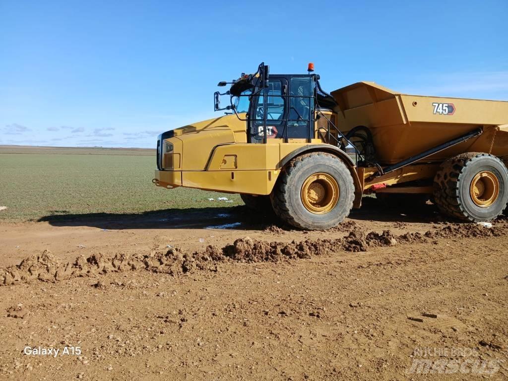 CAT 745 Dumpperit