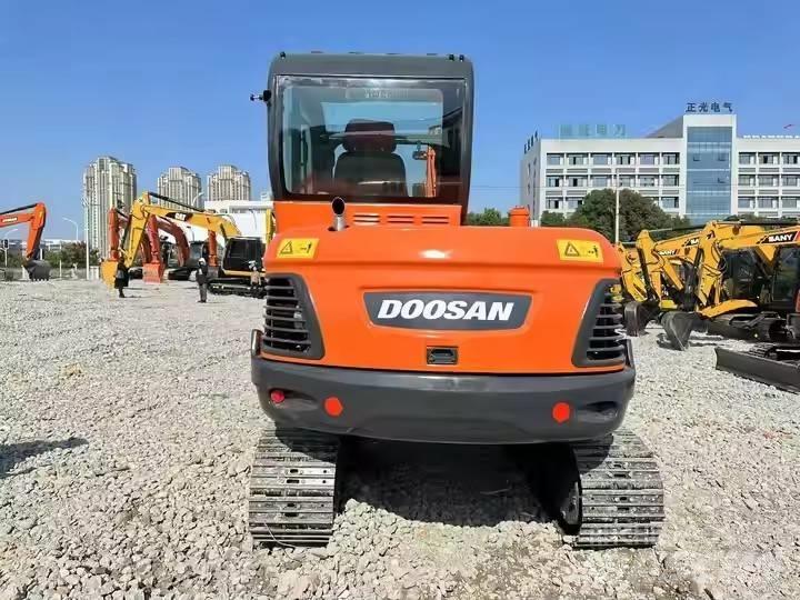 Doosan DX60-9C Telakaivukoneet