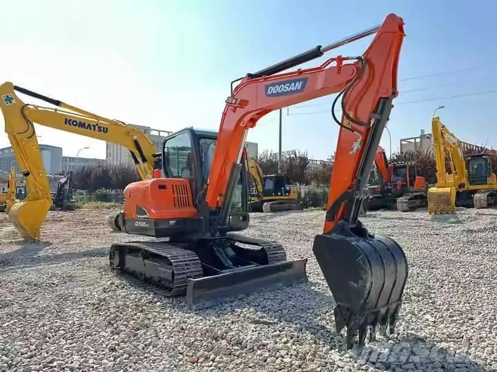 Doosan DX60-9C Telakaivukoneet