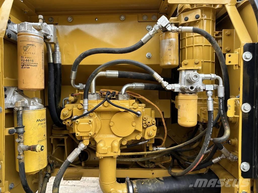 CAT 320D Telakaivukoneet