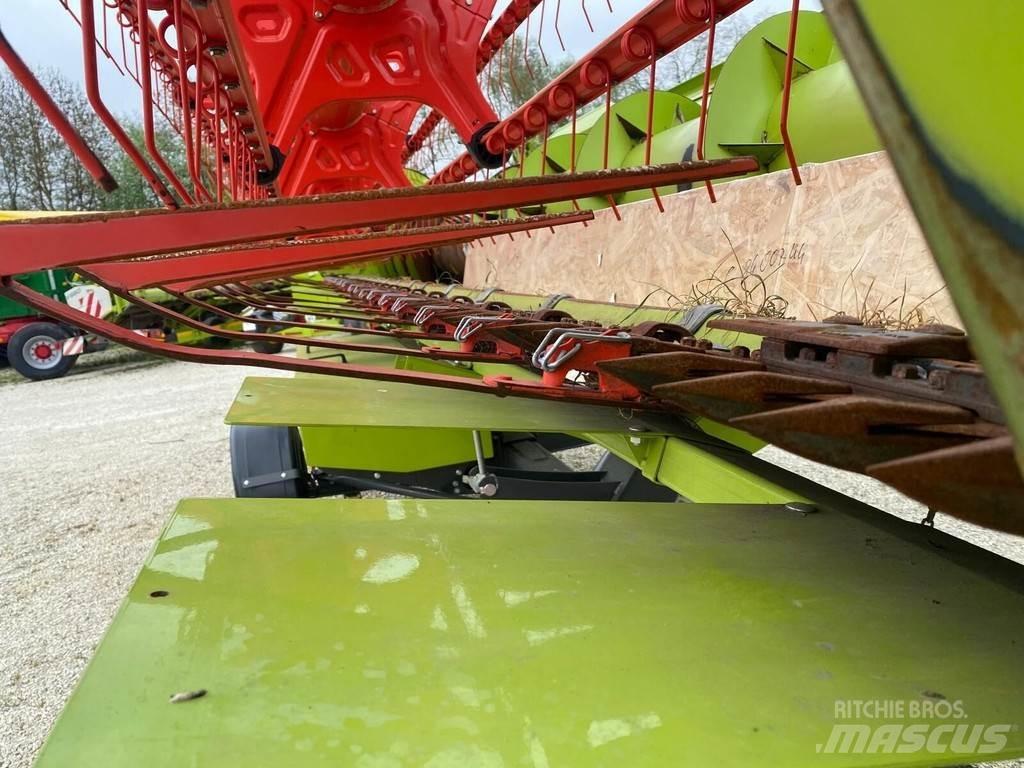 CLAAS 6700TT 4WD Leikkuupuimurit