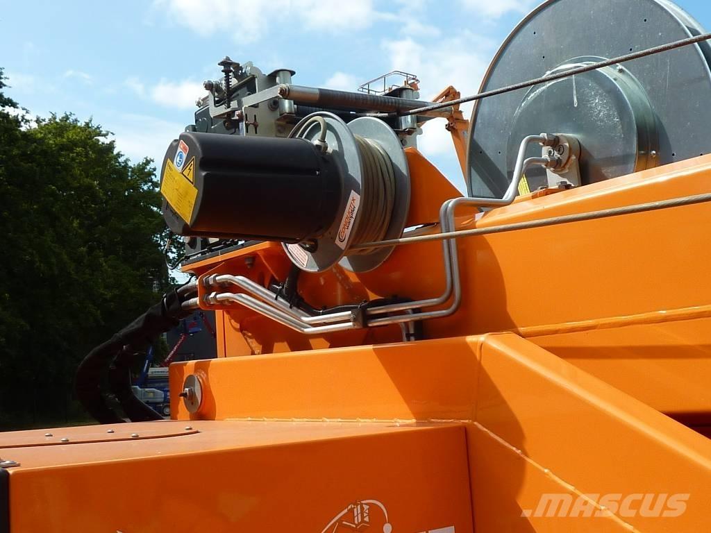 Böcker AHK 30 KS Muut nostokoneet