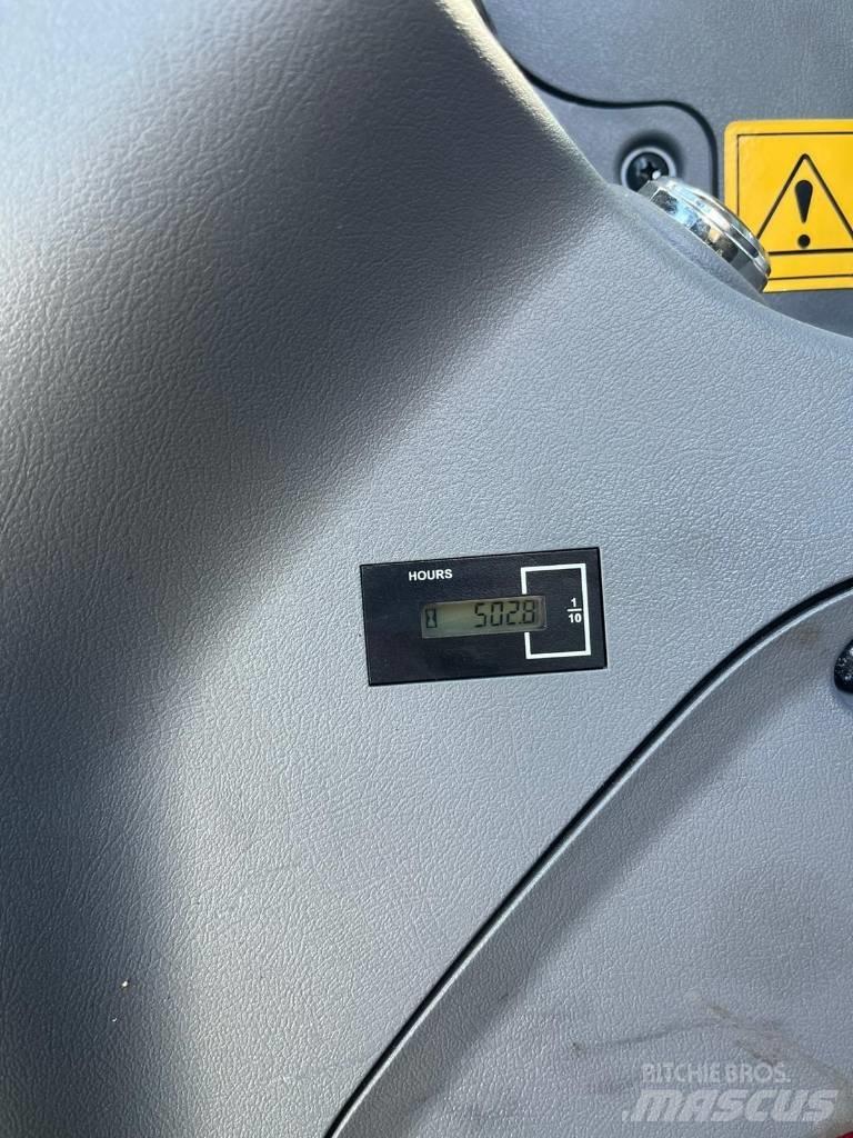 Hyundai HW 65 A Pyöräkaivukoneet