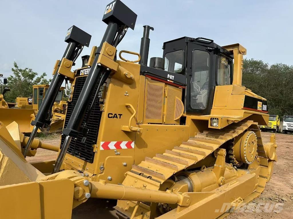 CAT D 8 R Telaketjupuskutraktorit