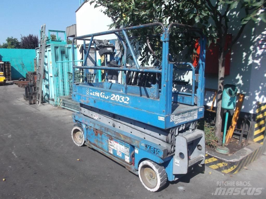 Genie GS 2032    V-2790 Henkilönostimet ja nostolaitteet