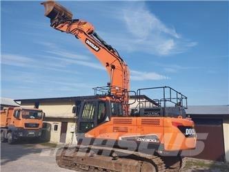 Doosan DX 300 LC Telakaivukoneet