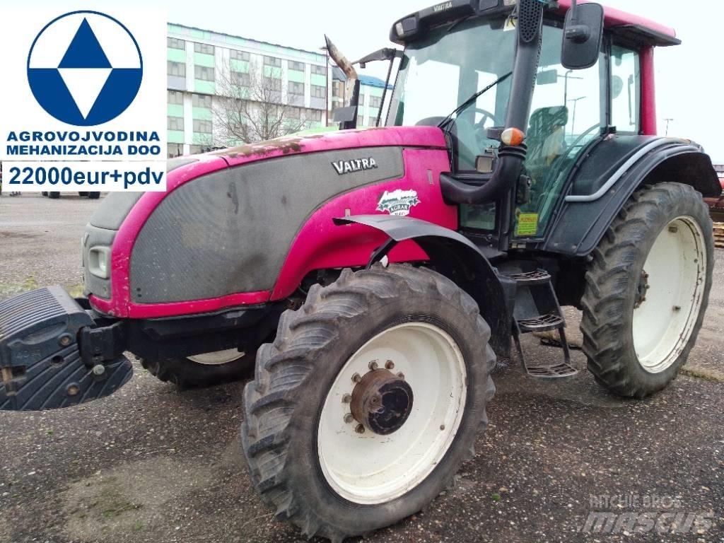 Valtra T 151 E Traktorit
