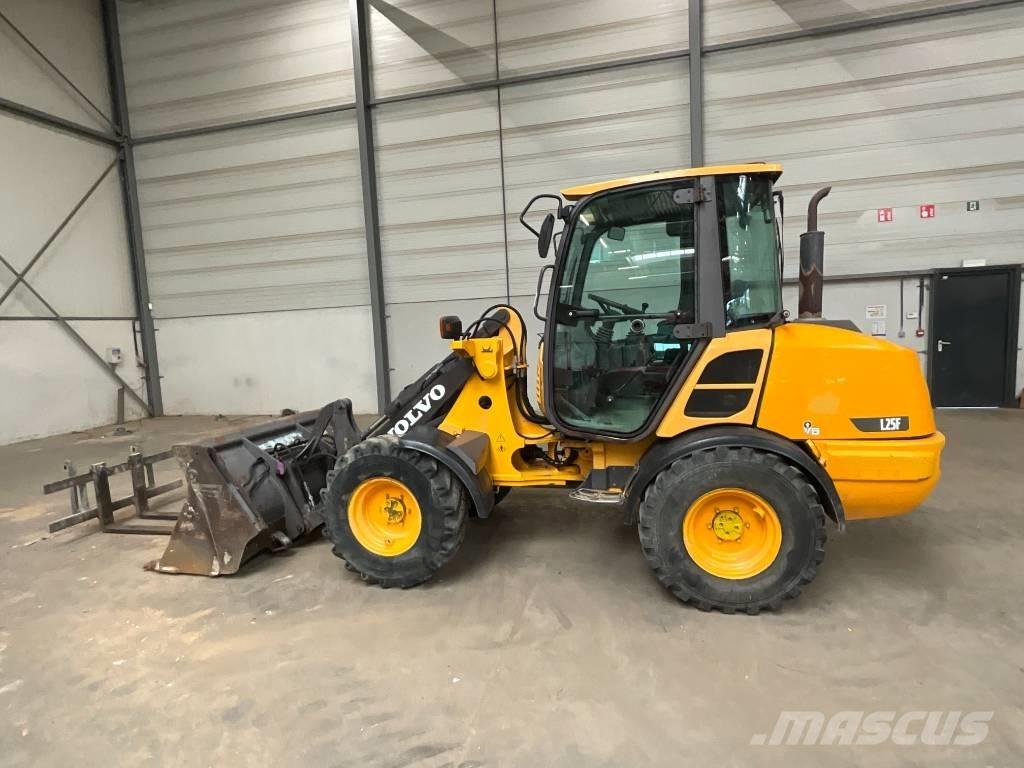 Volvo L 25 F Pyöräkuormaajat
