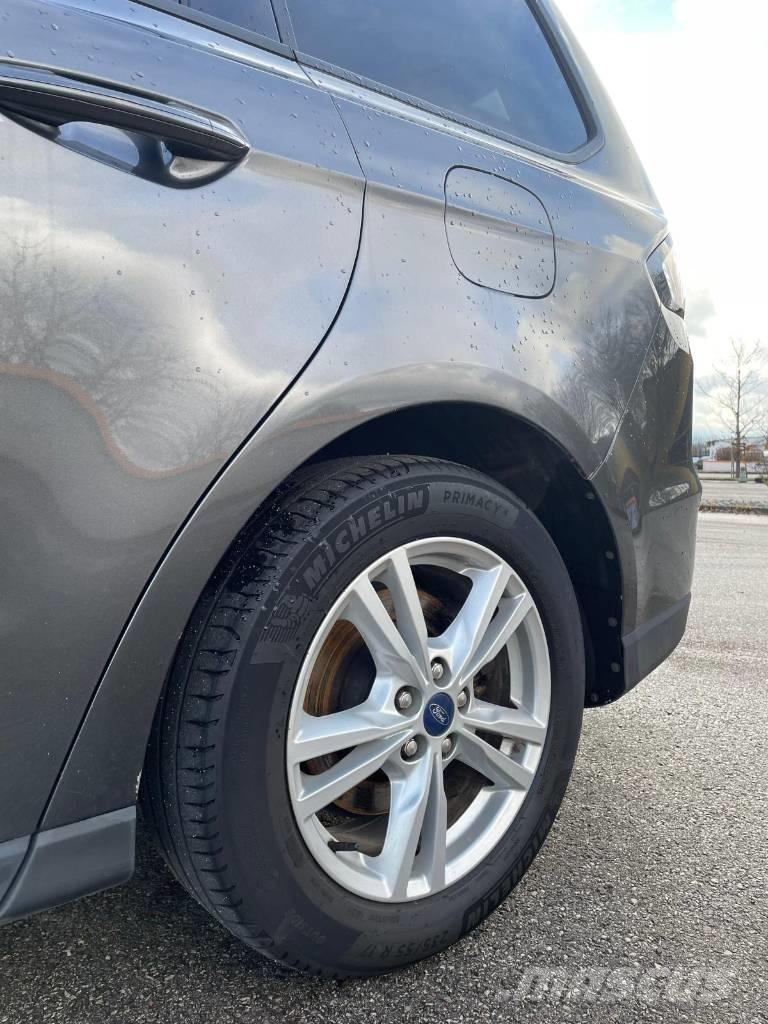 Ford Galaxy Henkilöautot