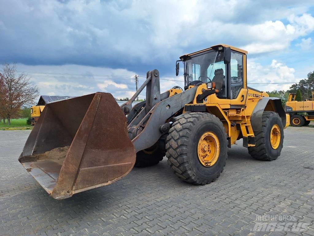 Volvo L 120 F Pyöräkuormaajat