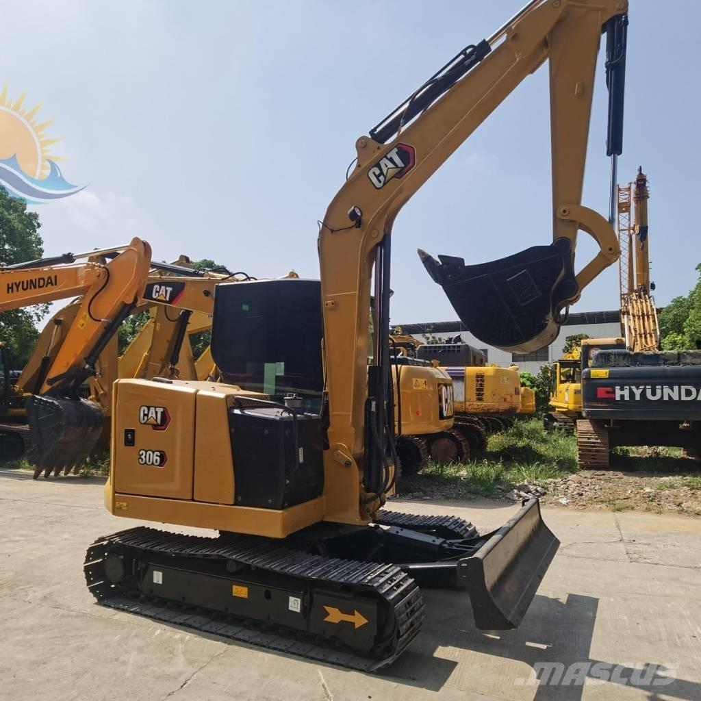 CAT 306 Minikaivukoneet < 7t