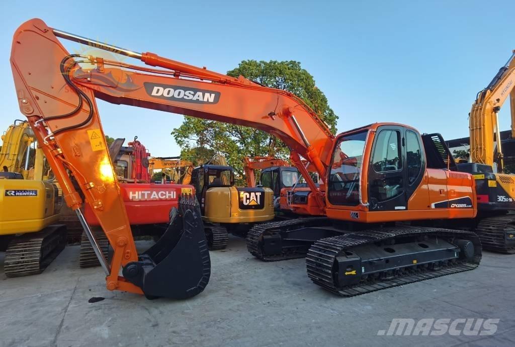 Doosan DX 225 LC Telakaivukoneet