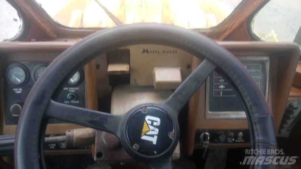CAT 988B Pyöräkuormaajat