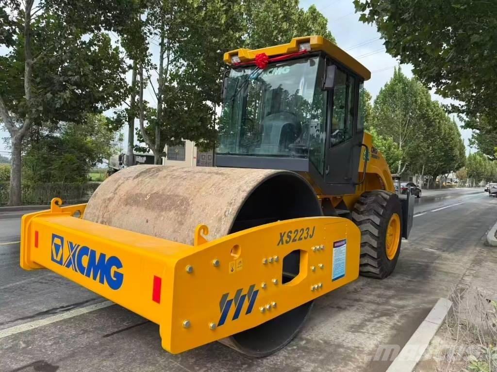 XCMG XS 223 J Yksivalssijyrät