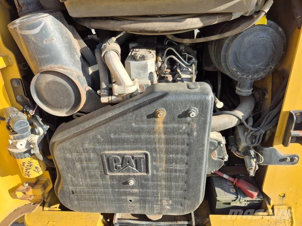 CAT 252 B 3 Liukuohjatut kuormaajat