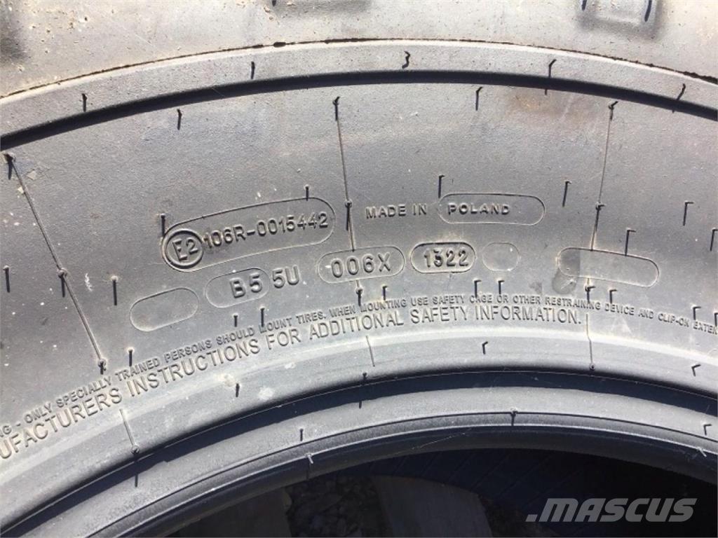 Michelin 460/70R24 Renkaat ja vanteet