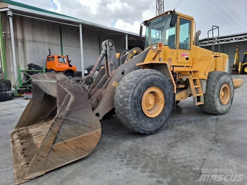 Volvo L 180 E Pyöräkuormaajat