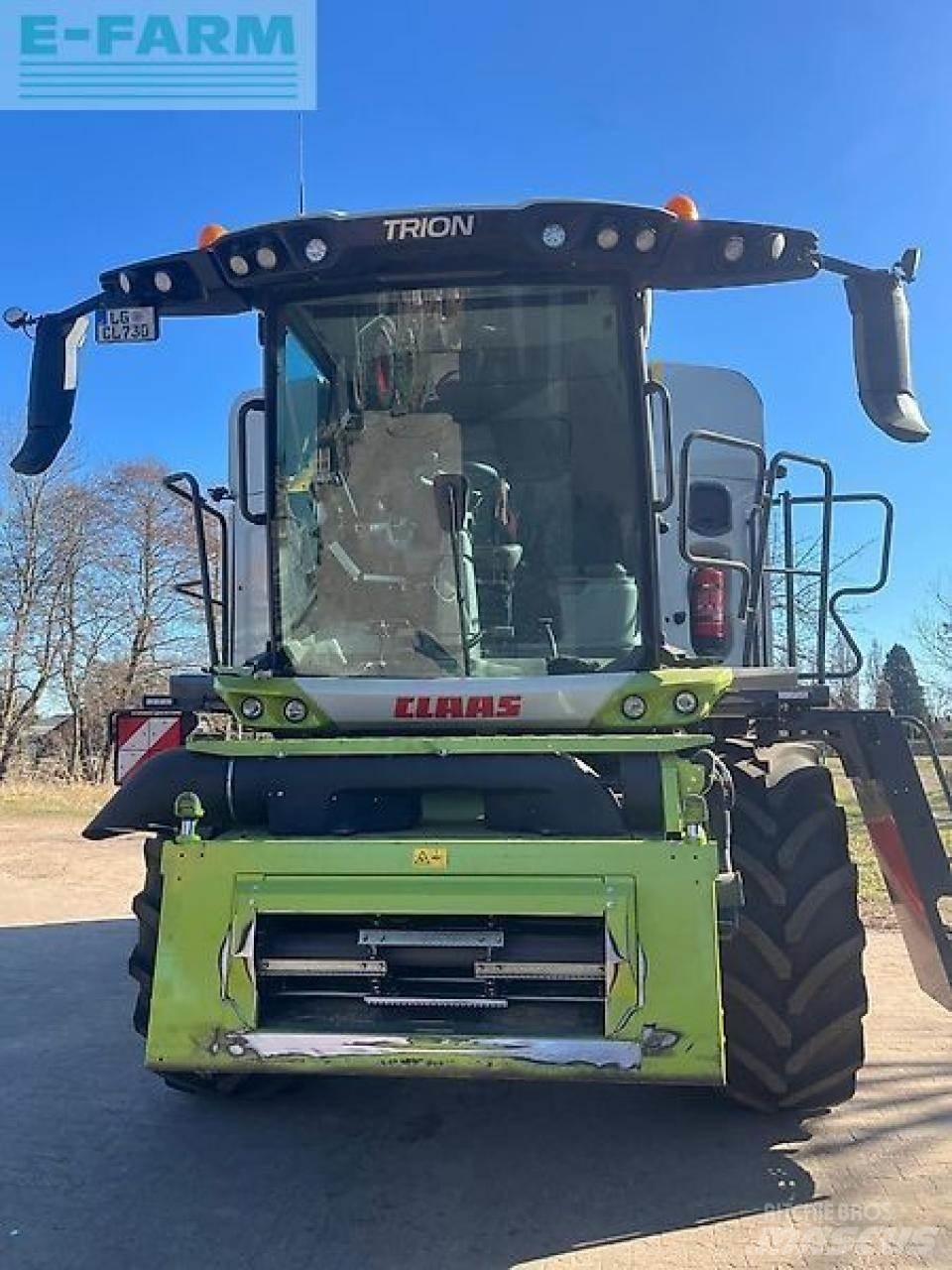 CLAAS trion 730 Leikkuupuimurit
