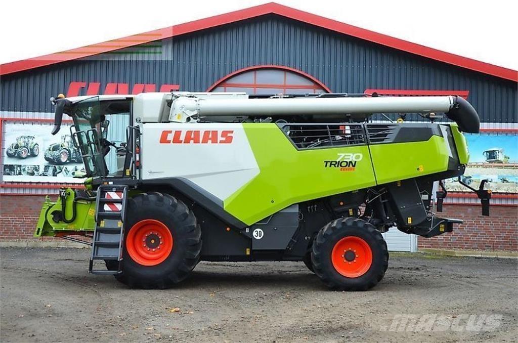 CLAAS trion 730 Leikkuupuimurit