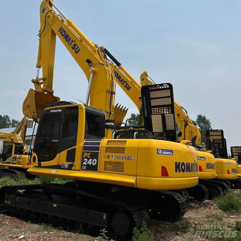 Komatsu 240-8 Telakaivukoneet