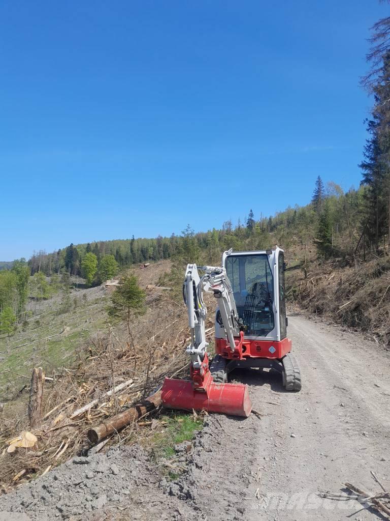Takeuchi TB 325 R Minikaivukoneet < 7t