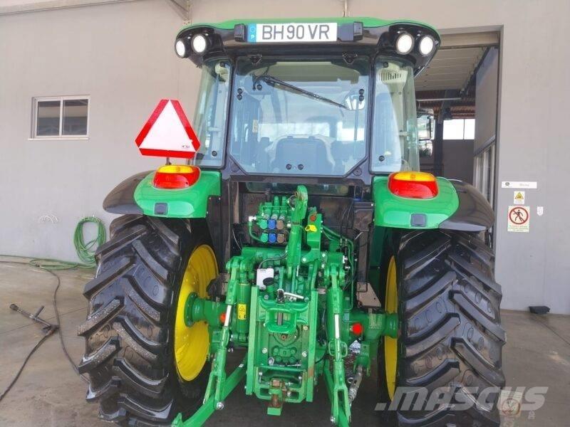 John Deere 5090 M Traktorit