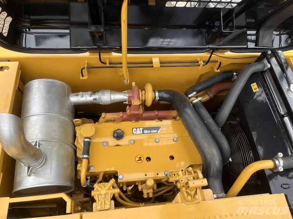 CAT 320 D2 Telakaivukoneet