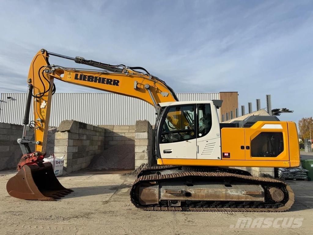 Liebherr R922 LC Telakaivukoneet
