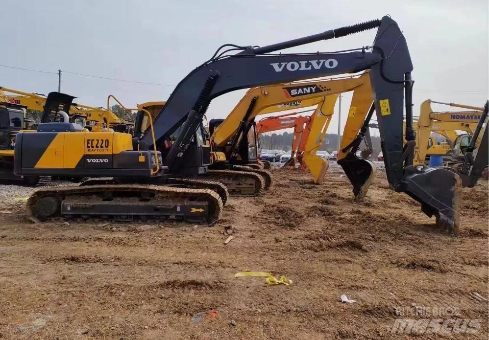 Volvo EC 220 Telakaivukoneet