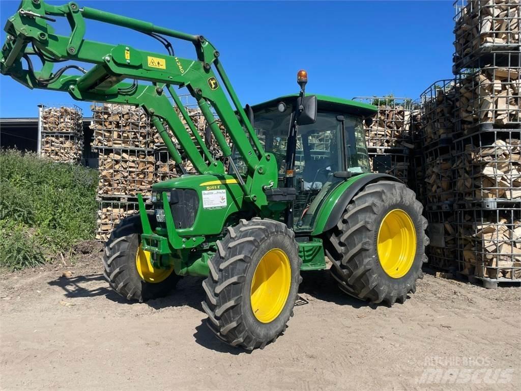 John Deere 5055E Traktorit