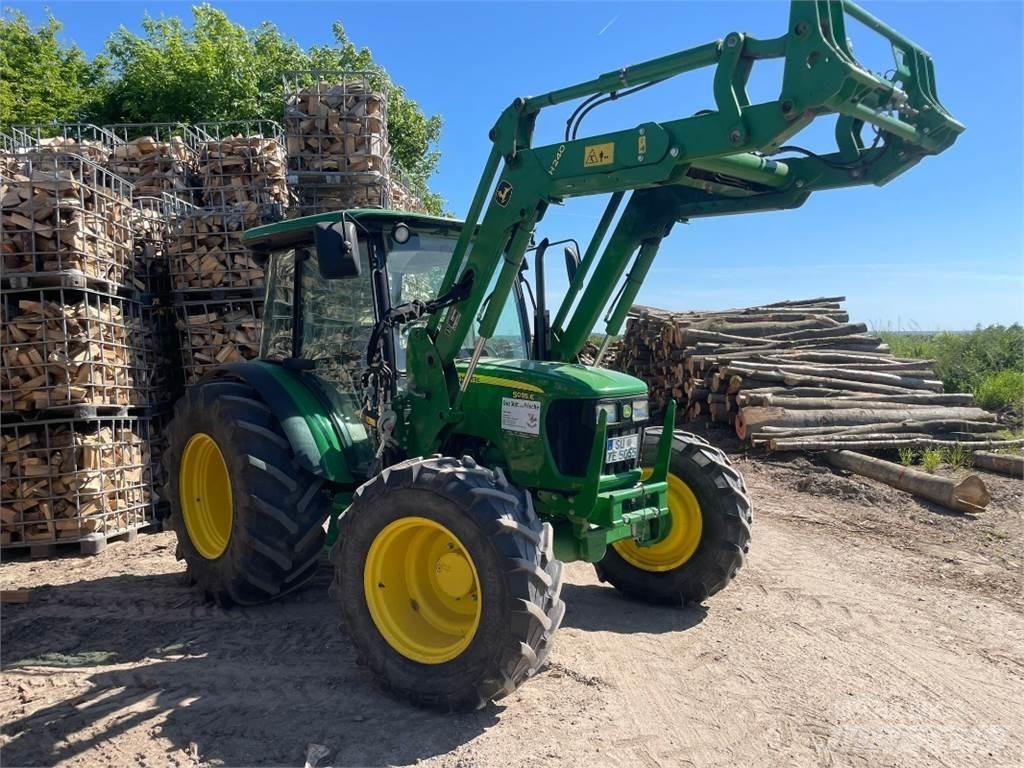 John Deere 5055E Traktorit