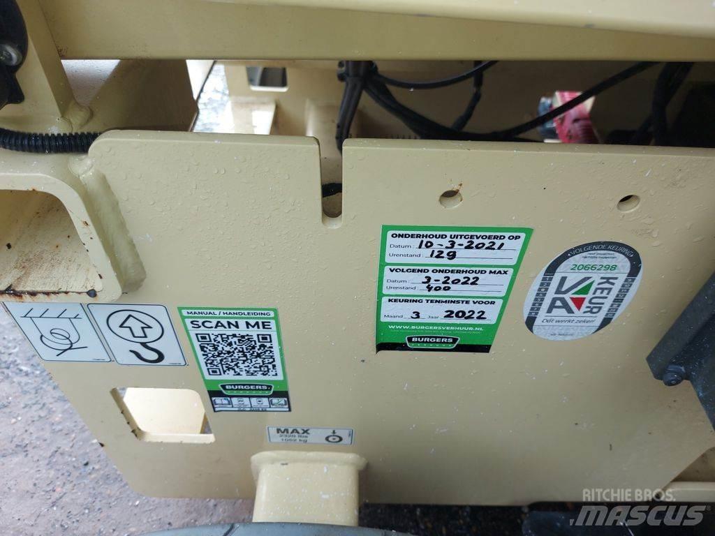 JLG 3246ES Saksilavat