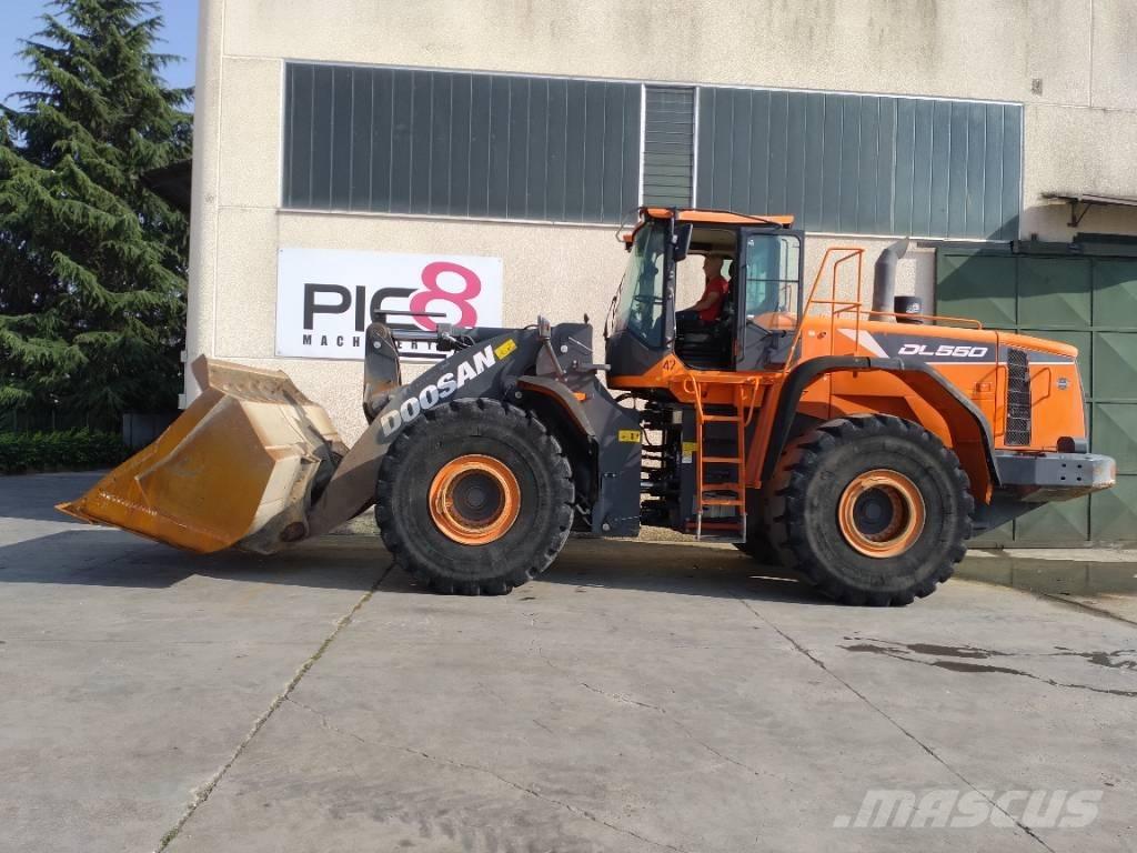 Develon DL 550-5 Pyöräkuormaajat