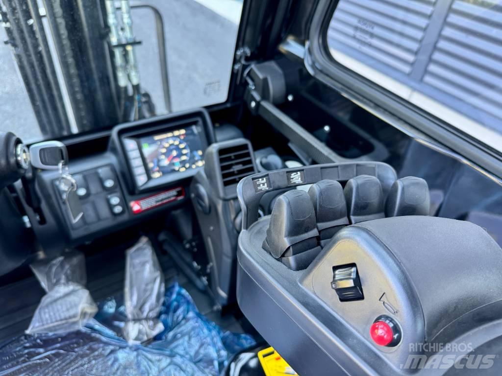 Hyundai 35DN-9V Dieseltrukit