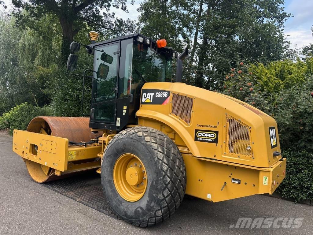 CAT CS 66 B Yksivalssijyrät