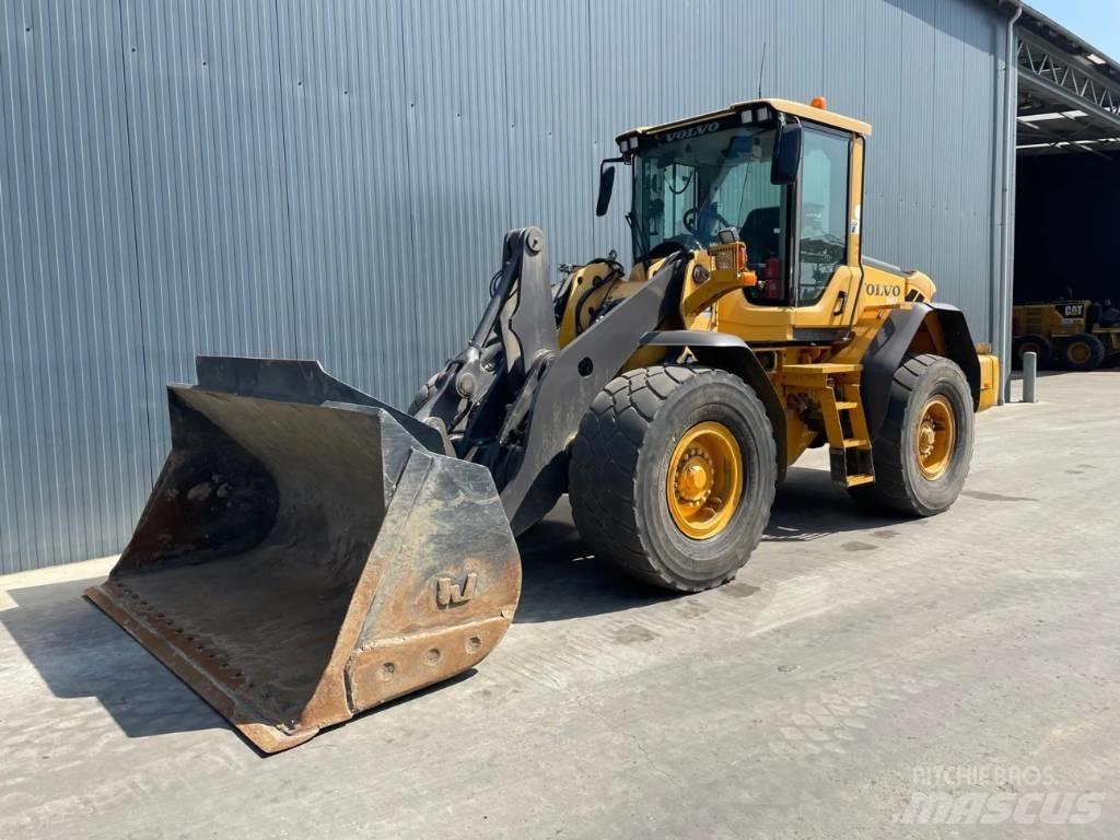 Volvo L90F - 3rd valve Pyöräkuormaajat