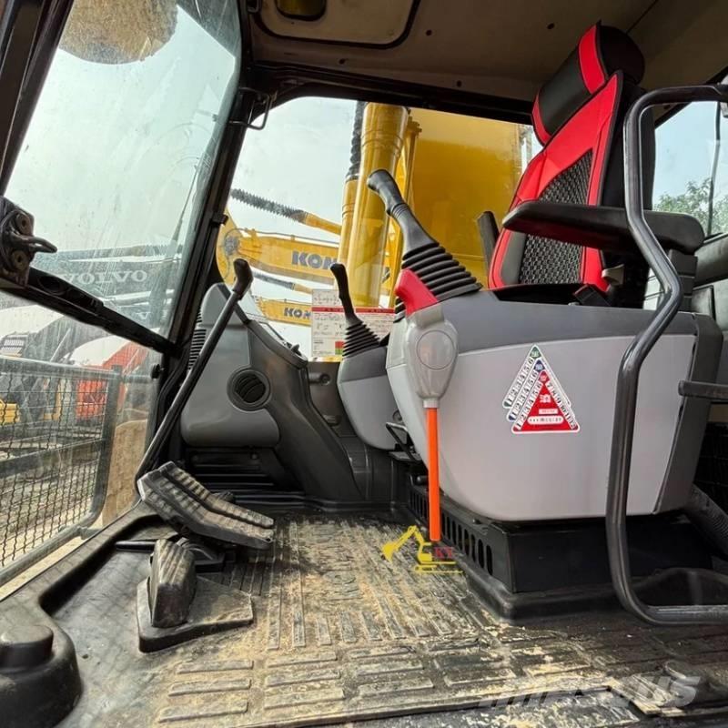 Komatsu PC 220-8 Telakaivukoneet