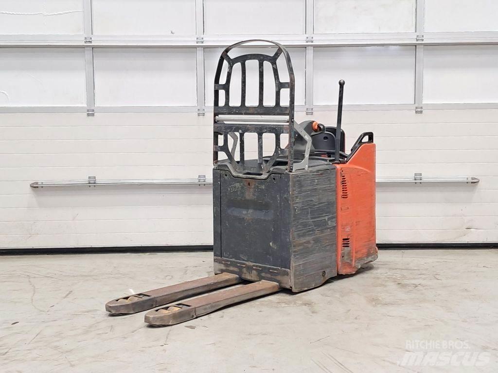 Linde T20SP Lavansiirtotrukit